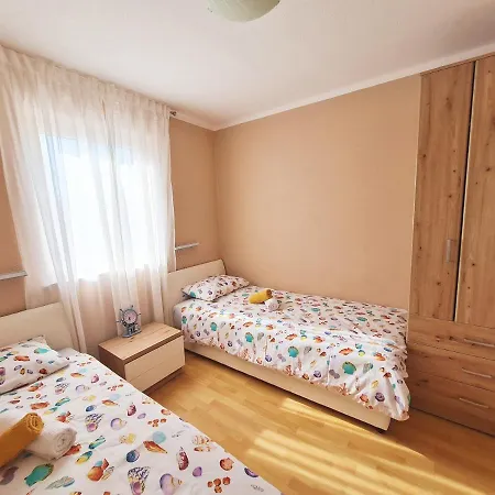 Bellistra Apartman - E Apartment *
