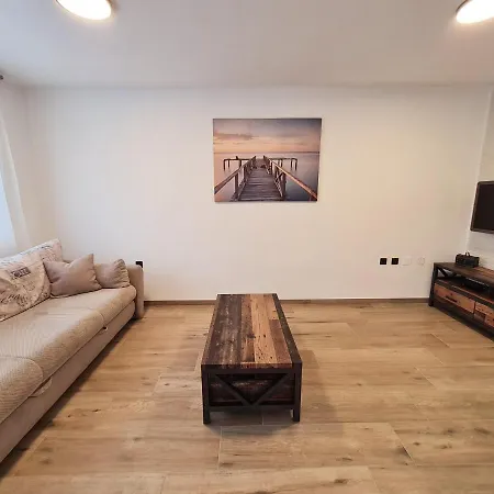 Bellistra Apartman - E Apartment *